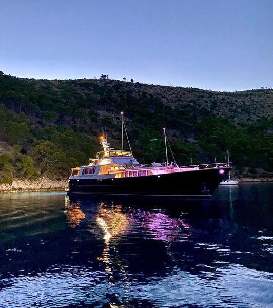 Book yachts online - motorboat - Burger - Adriatic Escape - rent