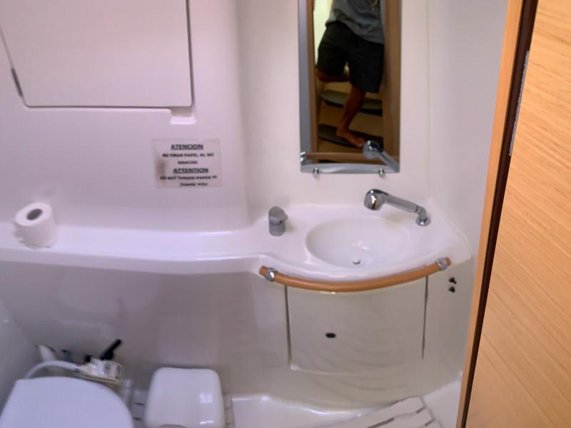 Book yachts online - catamaran - Lagoon 380 - GOA 3 - rent