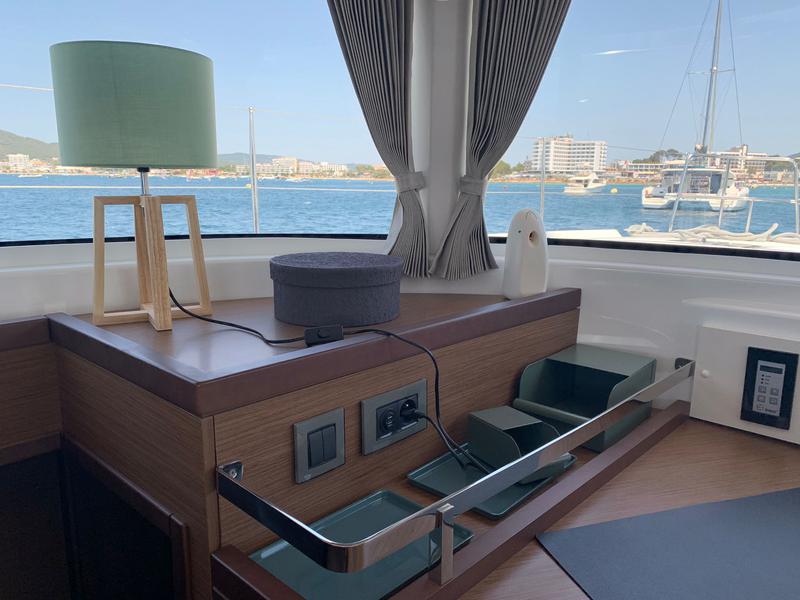 Book yachts online - catamaran - Lagoon 46 - GOA 8 - rent