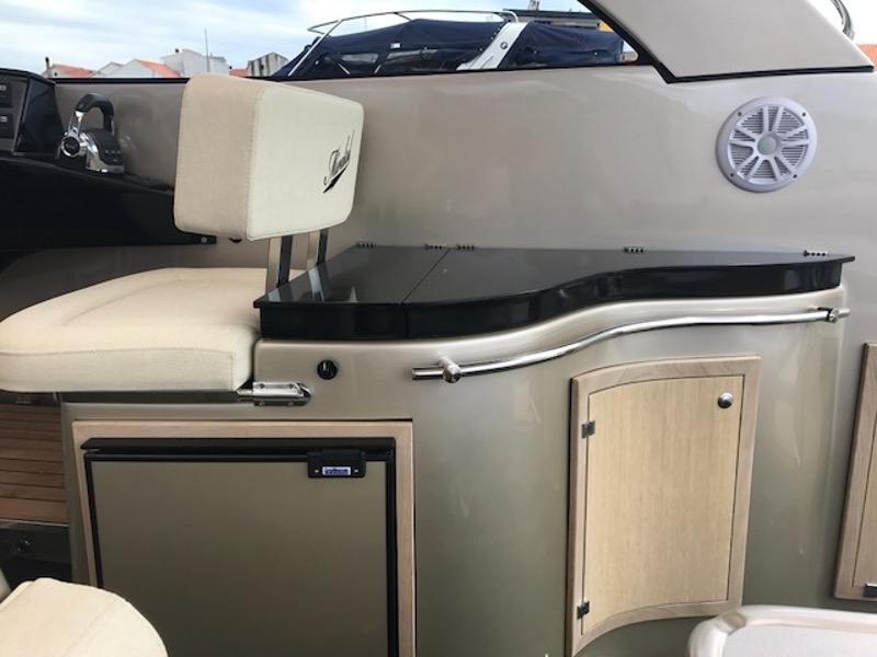 Book yachts online - motorboat - Mirakul 30 HT - Blowfish - rent