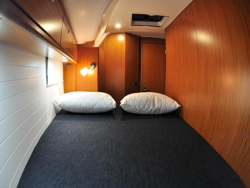 Book yachts online - sailboat - Bavaria  C42 - Melia - rent