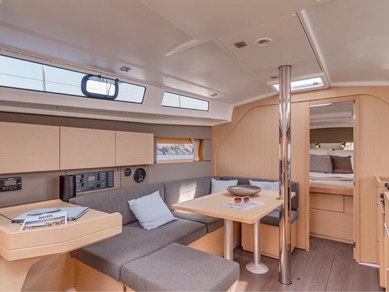 Book yachts online - sailboat - Sunsail 38 - Sunsail 38 (2019) - rent