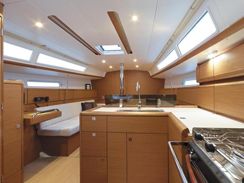 Book yachts online - sailboat - Sunsail 38 - Sunsail 38 (2020) - rent