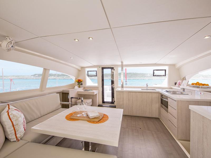 Book yachts online - catamaran - Sunsail 404 - Sunsail 404 (2017) - rent