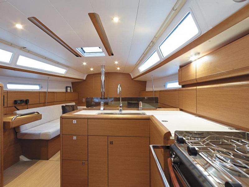 Book yachts online - sailboat - Sunsail 38 - Sunsail 38 (2017) - rent