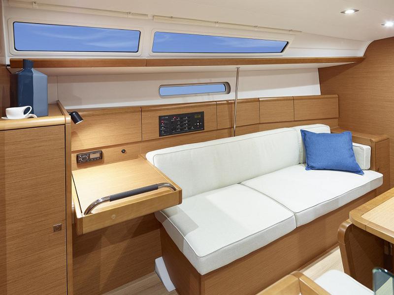 Book yachts online - sailboat - Sunsail 38/2 - Sunsail 38/2 (2017) - rent