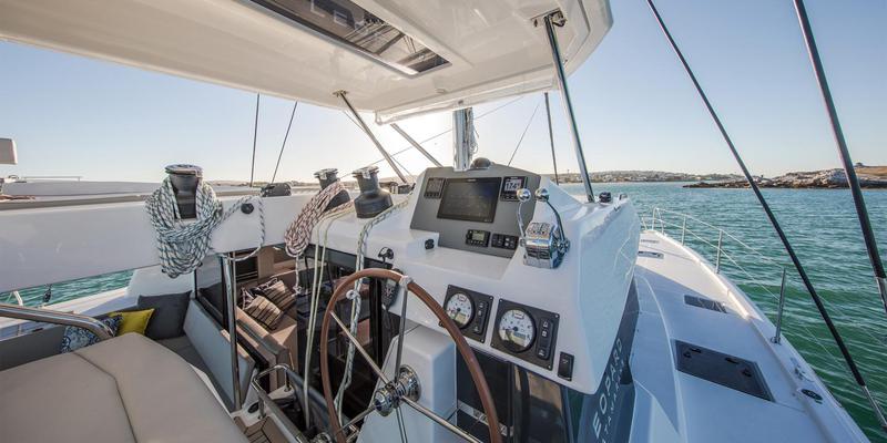 Book yachts online - catamaran - Moorings 5000 - Moorings 5000 (2020) - rent