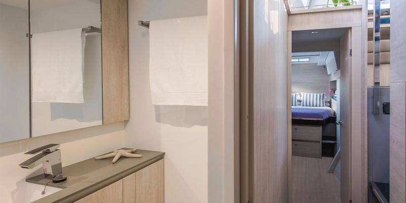 Book yachts online - catamaran - Moorings 5000 - Moorings 5000 (2020) - rent
