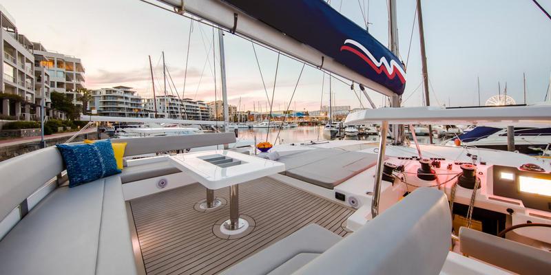 Book yachts online - catamaran - Moorings 5000 - Moorings 5000 (2019) - rent