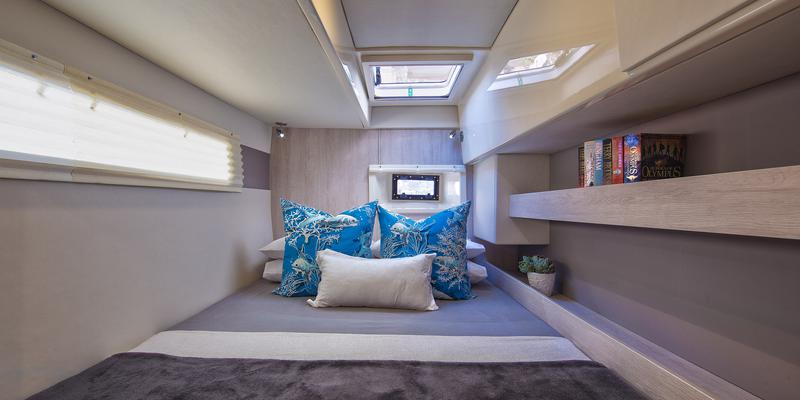 Book yachts online - catamaran - Moorings 4000/3 - Moorings 4000/3 (2017) - rent