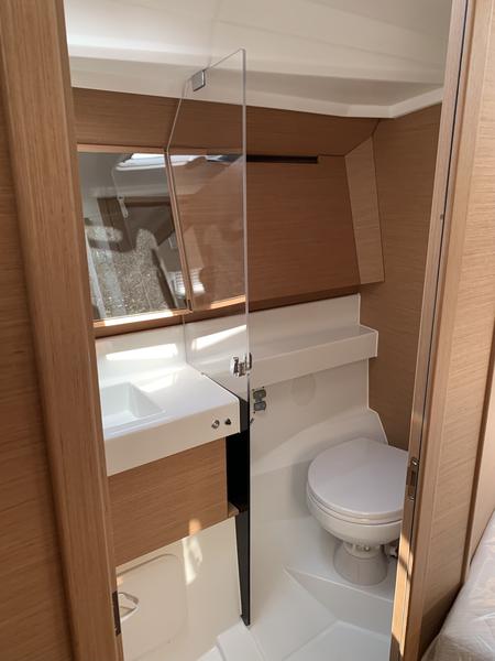 Book yachts online - sailboat - Sun Odyssey 410 - Bella - rent