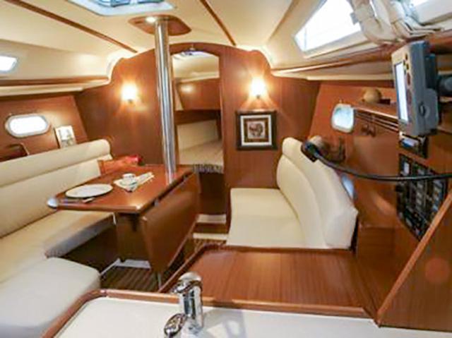 Book yachts online - sailboat - Sun Odyssey 32 i - SO32i-08-L - rent
