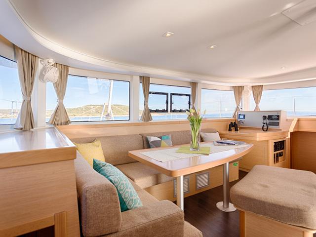 Book yachts online - catamaran - Lagoon 42 - L42-17 - rent