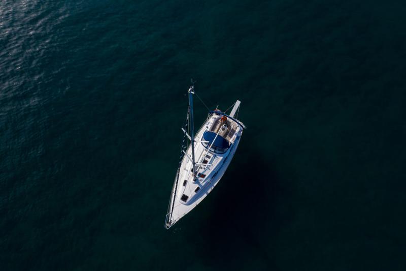 Book yachts online - sailboat - Bavaria 37 Cruiser - Gigiona - rent