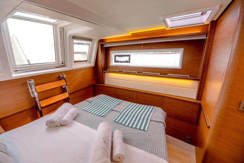 Book yachts online - catamaran - Lagoon 620 - Valium 62 - rent