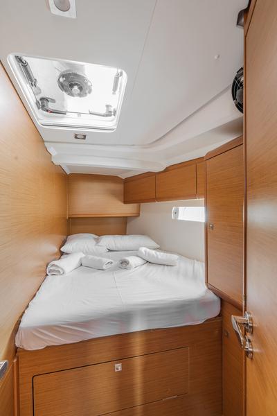 Book yachts online - sailboat - Sun Odyssey 519 -  5 cabs - PERRO BLANCO - rent