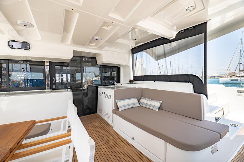 Book yachts online - catamaran - Lagoon 46 - Skippered - KIDEGE - rent