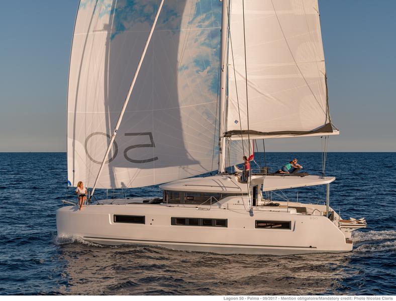 Book yachts online - catamaran - Lagoon 50 - ONEIDA 2 - rent