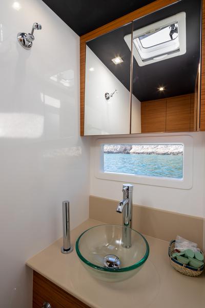 Book yachts online - catamaran - Dufour 48 Catamaran - NOX - rent