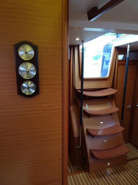 Book yachts online - sailboat - Dufour 520 GL - EURUS - rent