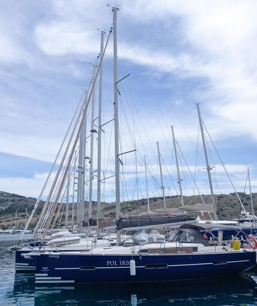 Book yachts online - sailboat - Dufour 412 Grand Large - Jasiequ - rent