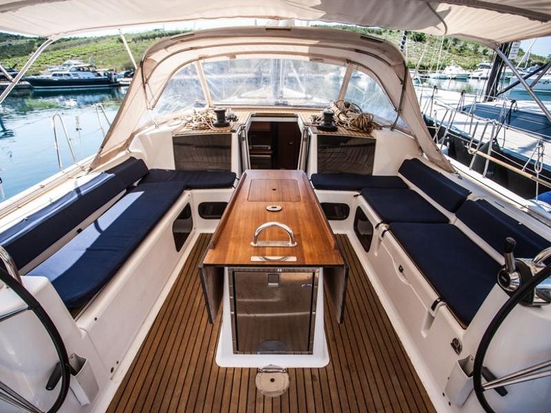 Book yachts online - sailboat - Dufour 56 Exclusive - TEFNUT - rent
