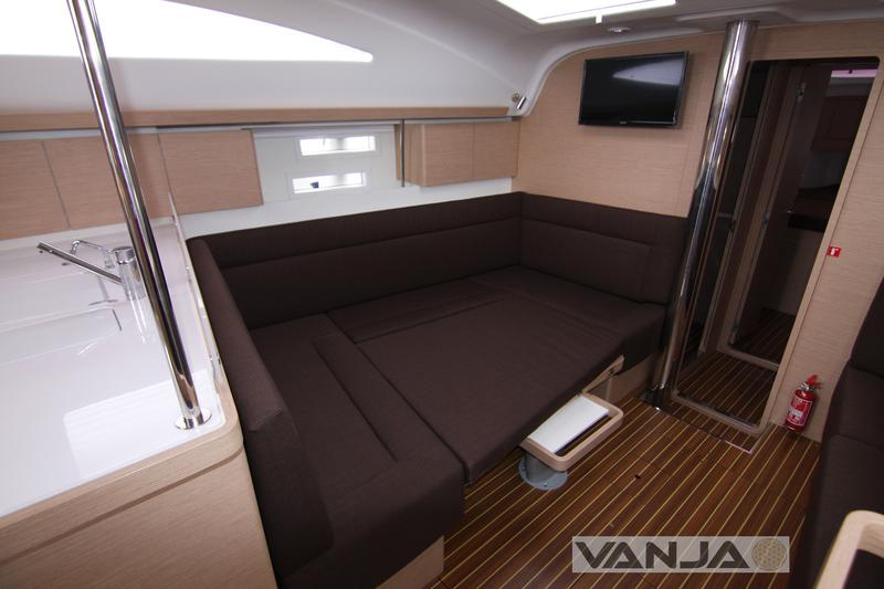 Book yachts online - sailboat - Elan 45 Impression - Vanja - rent