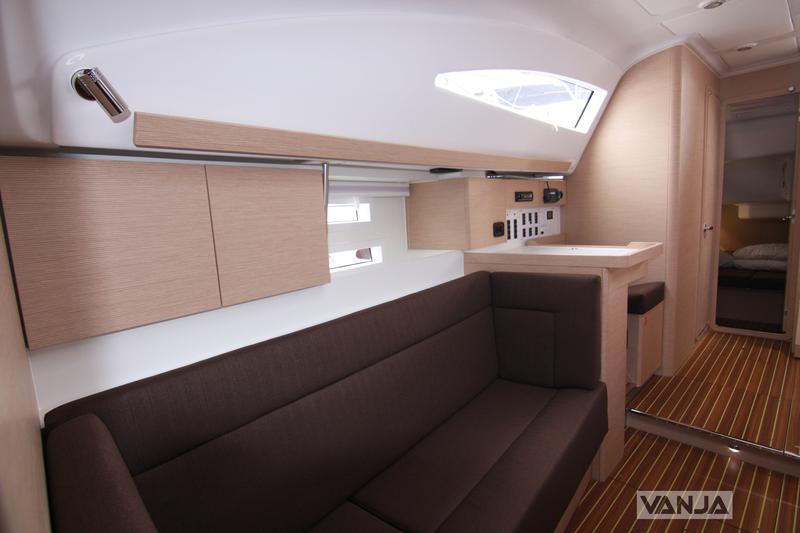 Book yachts online - sailboat - Elan 45 Impression - Vanja - rent