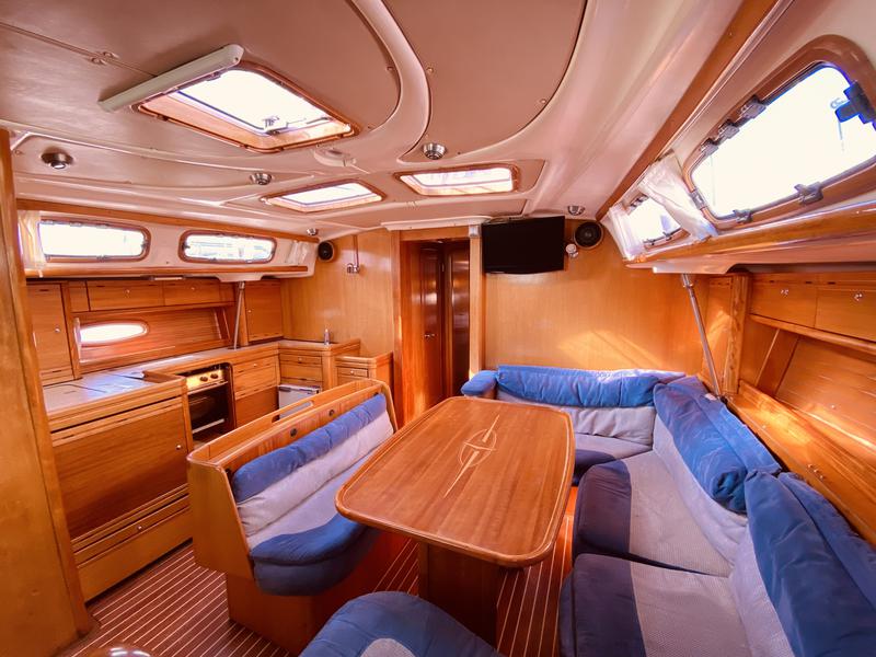 Book yachts online - sailboat - Bavaria 46 Cruiser - Enalia (Refit 2019) - rent