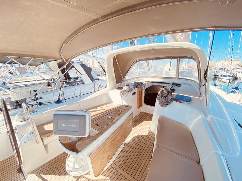 Book yachts online - sailboat - Oceanis 50 - Pura Vida (A/C - Generator) (Pax 12) (Refit 2019) - rent