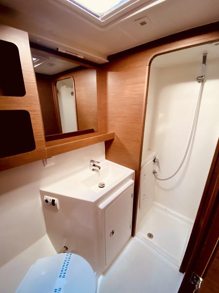Book yachts online - catamaran - Lagoon 42 - Katerina (A/C - Generator) - rent