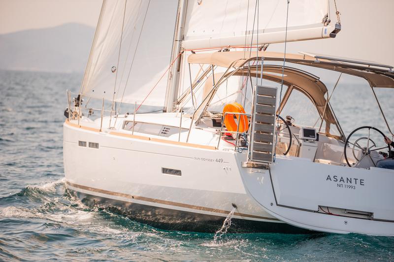 Book yachts online - sailboat - Sun Odyssey 449 - Asante - rent