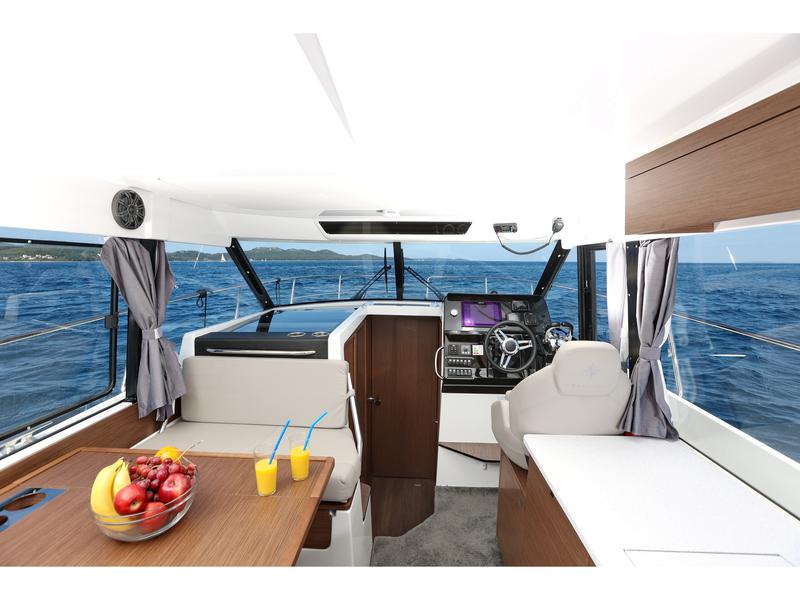 Book yachts online - motorboat - Merry Fisher 1095 FLY - SUNNY 272826 ZD - rent