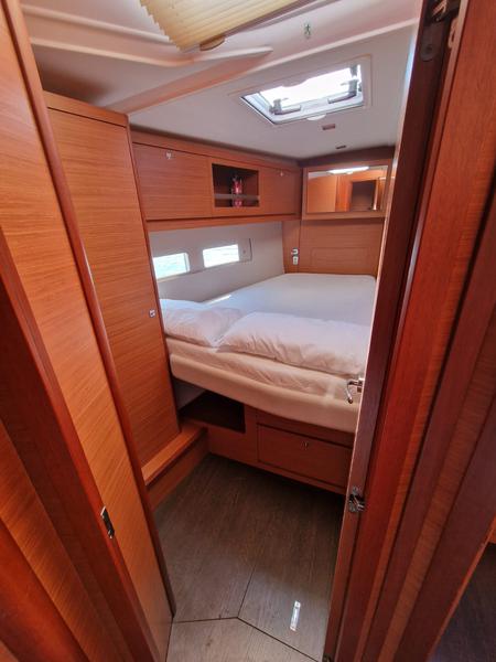Book yachts online - sailboat - Dufour 530 Grand Large - Albus - rent
