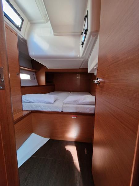Book yachts online - sailboat - Dufour 530 Grand Large - Albus - rent