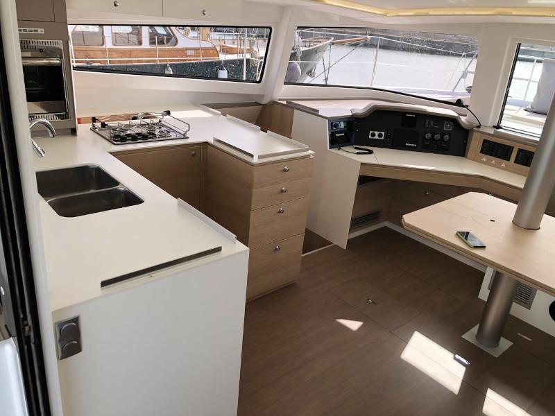 Book yachts online - catamaran - Bali 4.5 - Salina - rent