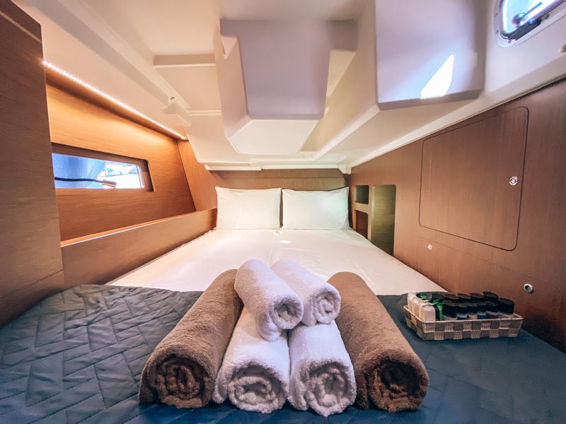 Book yachts online - sailboat - Oceanis 46.1 - WHISPER - rent