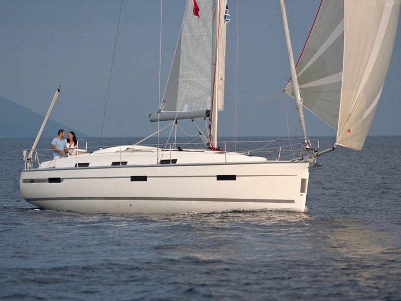 Book yachts online - sailboat - Bavaria Cruiser 36 - Carpe Diem - rent