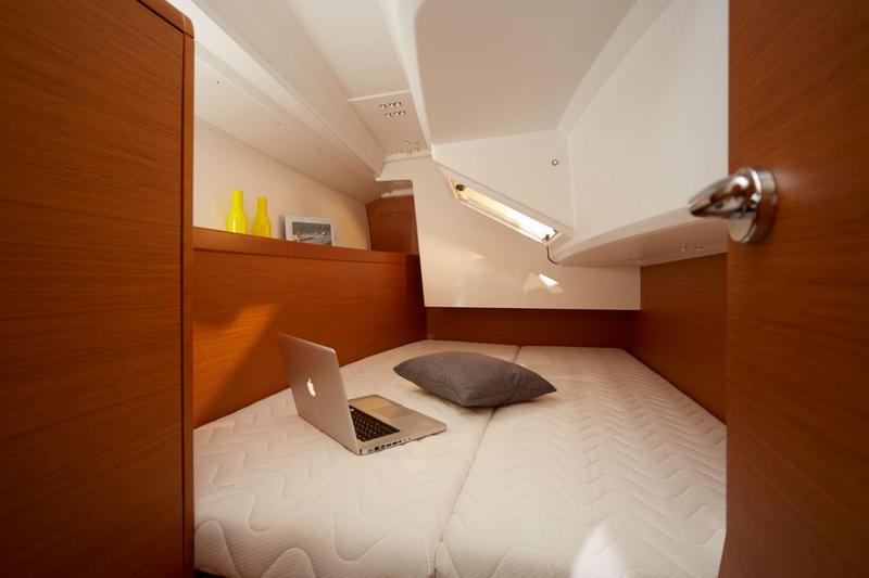 Book yachts online - sailboat - Sun Odyssey 349 b - Nara - rent
