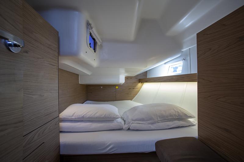 Book yachts online - sailboat - Elan 45 Impression - Tightrope - rent