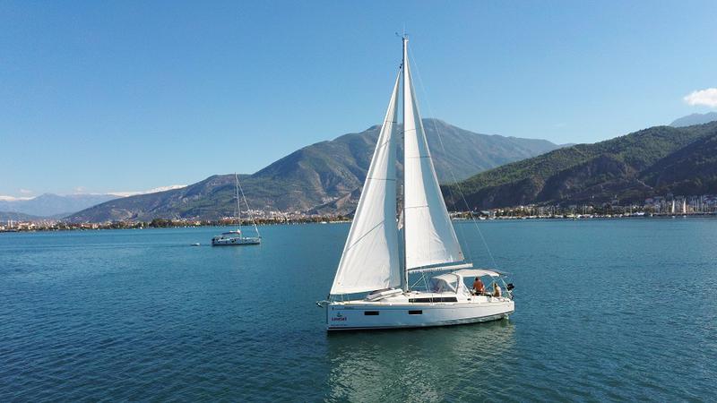 Book yachts online - sailboat - Oceanis 38.1 - Rosa Bella - rent