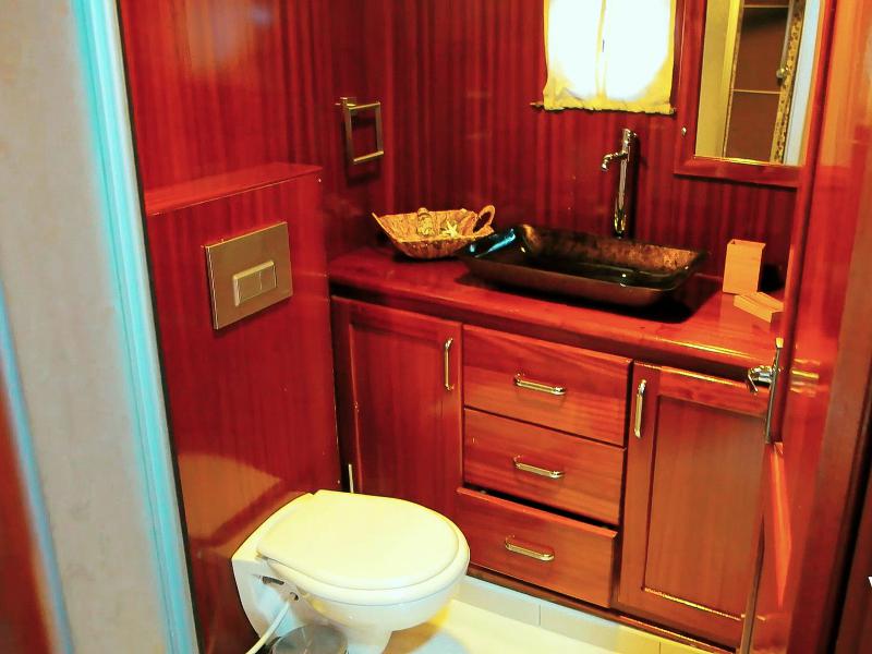 Book yachts online - other - Victoria - Victoria - rent