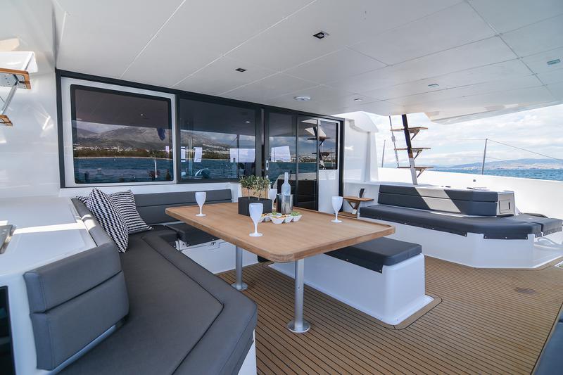Book yachts online - catamaran - Dufour Catamaran 48 - Sea Breeze  - rent