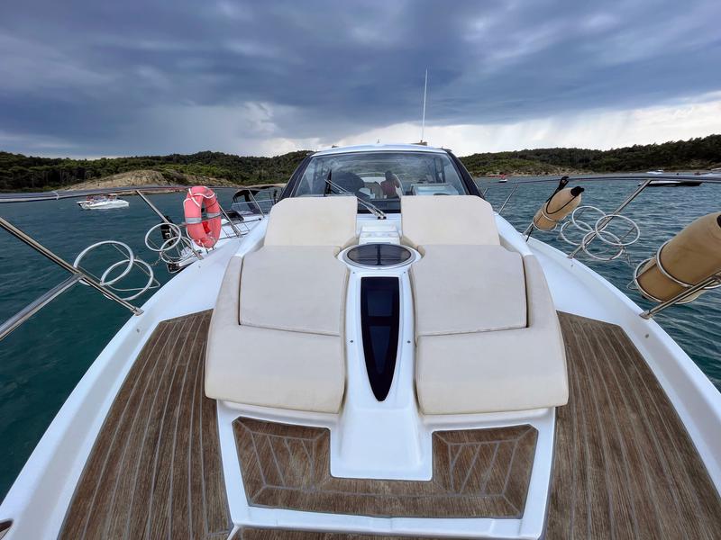 Book yachts online - motorboat - Cranchi M44 HT - Hakuna Matata - rent