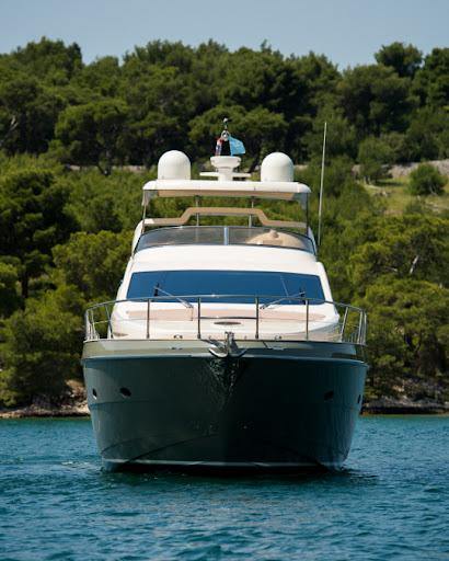 Book yachts online - motorboat - Abacus 70 - Malibu - rent