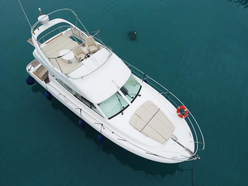 Book yachts online - motorboat - Prestige 36 Fly - Fortuna - rent