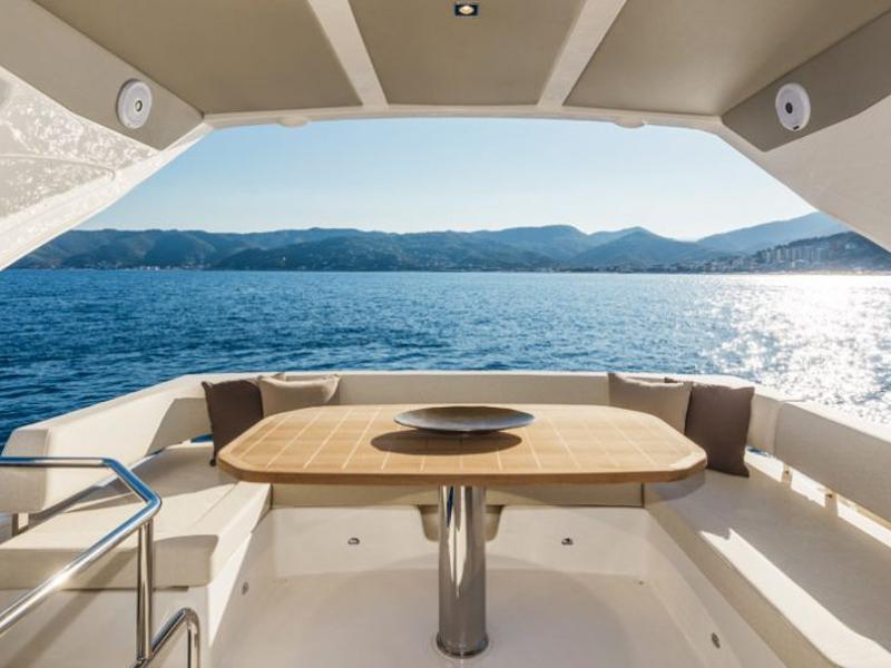 Book yachts online - motorboat - Absolute 50 Fly - Moj Mir - rent