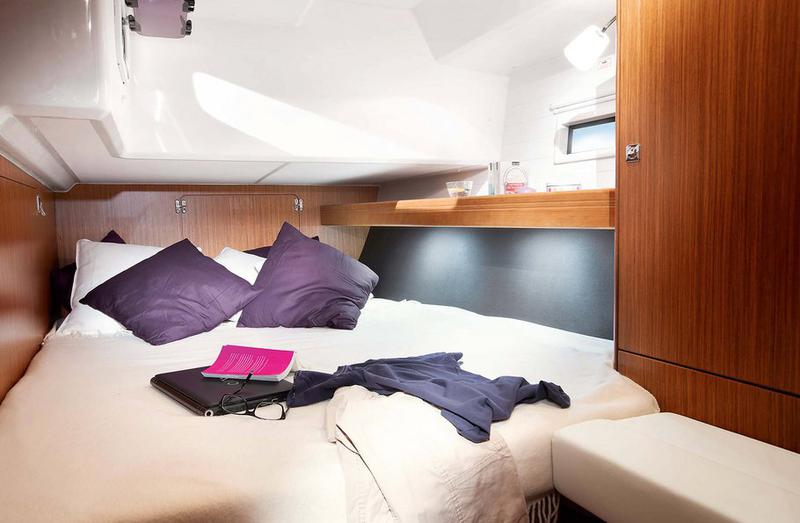 Book yachts online - sailboat - Bavaria Cruiser 46 - Odysseus - rent