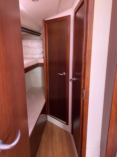 Book yachts online - sailboat - Hanse 430 - PANTA REI - rent