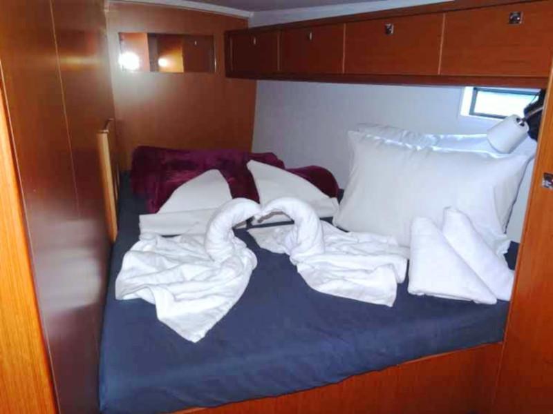 Book yachts online - sailboat - Bavaria Cruiser 46 - Rea - rent